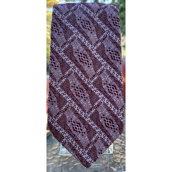 Vintage Towncraft Paisley Maroon and Gray Extra Wide Neck Tie - Picture 1 of 4